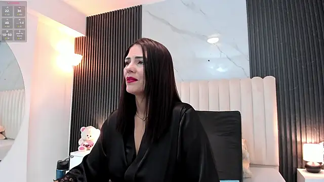 Samantha Claus online show from November 2025 03:49:02 AM