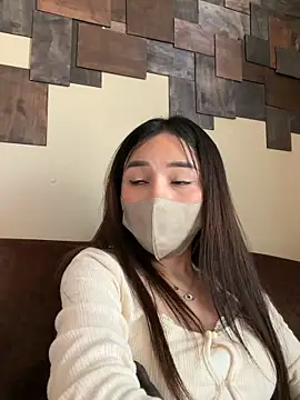 Linh 2004 online show from March 2026 07:48:02 AM