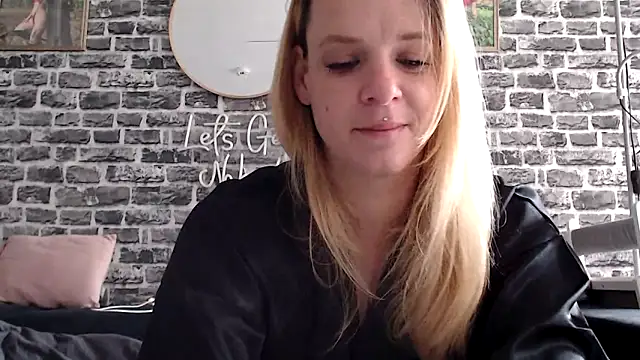 SexyMilf 37 online show from June 2026 11:12:02 AM