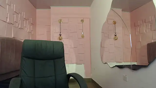 katalina07 1 online show from September 2025 04:10:02 PM