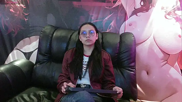 katalina07 1 online show from October 2025 05:03:01 PM