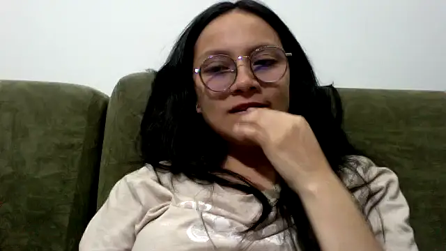 Snapshot of katalina07_1 chatting on July 2026 12:04:02 AM katalina07 1 online show from July 2026 12:04:02 AM
