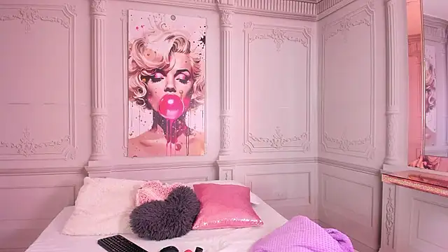 luna hot ass online show from March 2026 09:10:02 PM