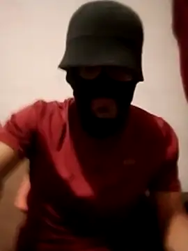 Snapshot of Golonzo1996 chatting on December 2025 11:11:01 PM Golonzo1996 online show from December 2025 11:11:01 PM