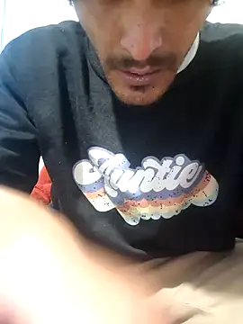 Snapshot of Golonzo1996 chatting on April 2026 09:48:02 AM Golonzo1996 online show from April 2026 09:48:02 AM