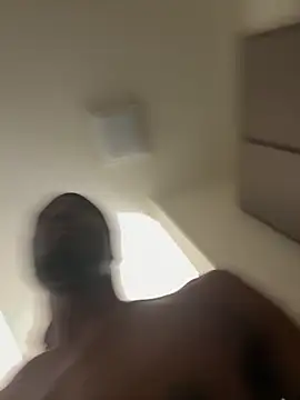 Snapshot of Dolla-Billlz chatting on October 2025 12:41:02 AM Dolla-Billlz online show from October 2025 12:41:02 AM