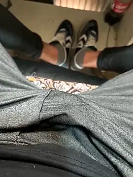 Snapshot of Ersin_meral chatting on September 2025 06:59:02 AM Ersin meral online show from September 2025 06:59:02 AM