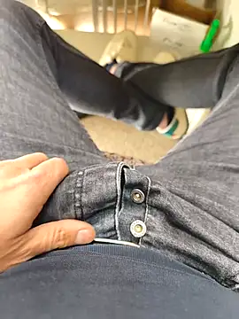 Snapshot of Ersin_meral chatting on December 2025 10:13:01 AM Ersin meral online show from December 2025 10:13:01 AM