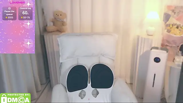 Seven-76 online show from December 2025 04:03:02 PM