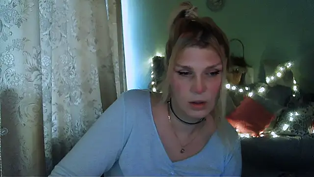 TsPostophere online show from February 2025 11:12:02 AM