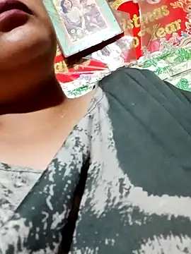 yuana25 online show from February 2026 12:59:02 PM