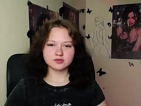 Snapshot of LadyAlice_ chatting on June 2026 05:54:02 AM LadyAlice online show from June 2026 05:54:02 AM