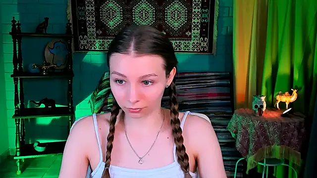 JulieDaniel online show from December 2025 04:18:02 AM