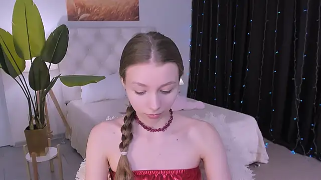 JulieDaniel online show from March 2026 08:17:01 AM