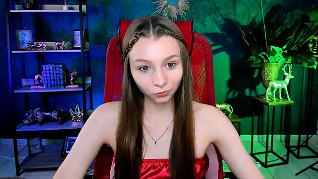 Snapshot of JulieDaniel chatting on May 2026 08:20:02 AM JulieDaniel online show from May 2026 08:20:02 AM