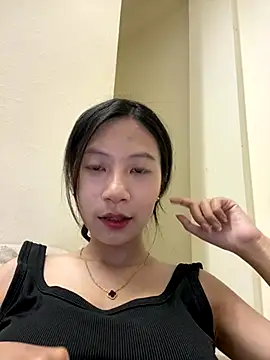 Lil-Gi online show from September 2025 03:45:01 PM