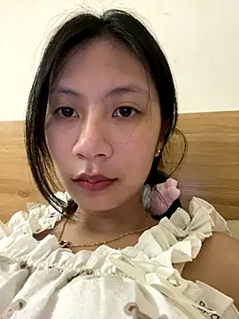 Lil-Gi online show from September 2025 03:34:02 PM