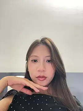 Snapshot of Lil-Gi chatting on July 2026 06:02:02 PM Lil-Gi online show from July 2026 06:02:02 PM