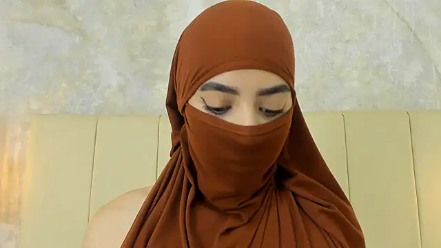 nayiraa  online show from April 2026 11:47:02 AM