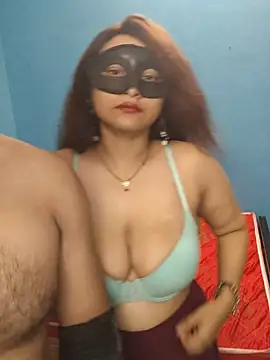 Snapshot of sexy42couple chatting on July 2026 09:27:01 PM sexy42couple online show from July 2026 09:27:01 PM