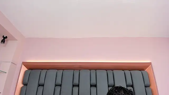 LisaMendez online show from November 2025 04:00:01 AM