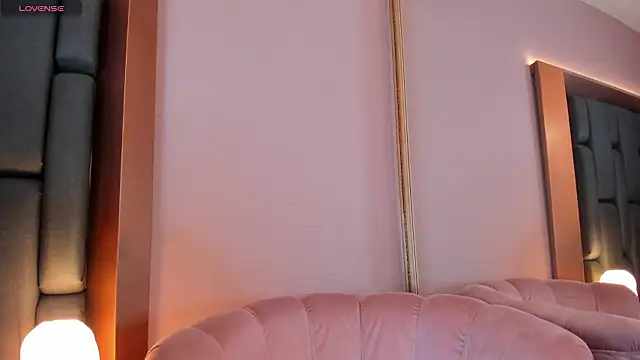 LisaMendez online show from March 2026 11:30:01 PM