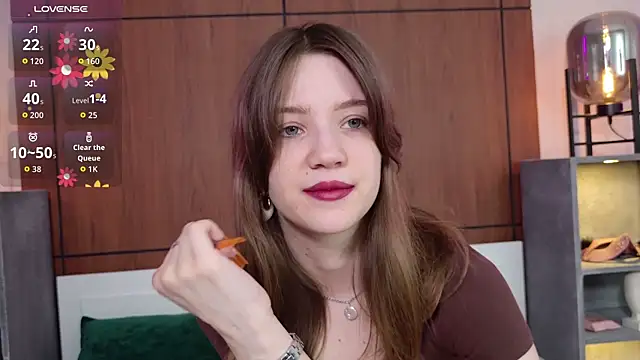 Snapshot of Alison_kisss chatting on July 2026 09:41:01 PM Alison kisss online show from July 2026 09:41:01 PM