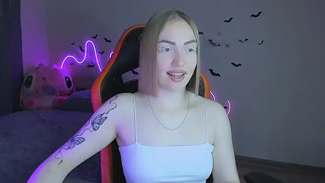 LaraKrein lk online show from October 2025 06:54:02 PM