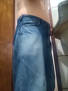 Snapshot of Crocante_Hot chatting on November 2025 08:53:02 AM Crocante Hot online show from November 2025 08:53:02 AM