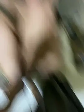 Snapshot of bigwollff chatting on March 2026 09:32:02 PM bigwollff online show from March 2026 09:32:02 PM