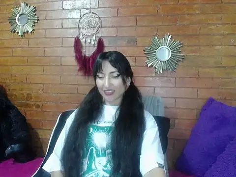 a miss online show from October 2025 10:32:02 PM