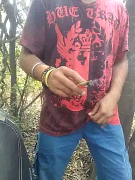 Snapshot of Aeroxx chatting on March 2026 05:35:02 AM Aeroxx online show from March 2026 05:35:02 AM