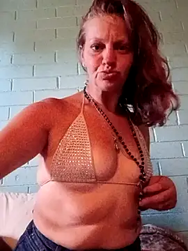 IrishGoddess69247 online show from June 2026 04:44:01 PM