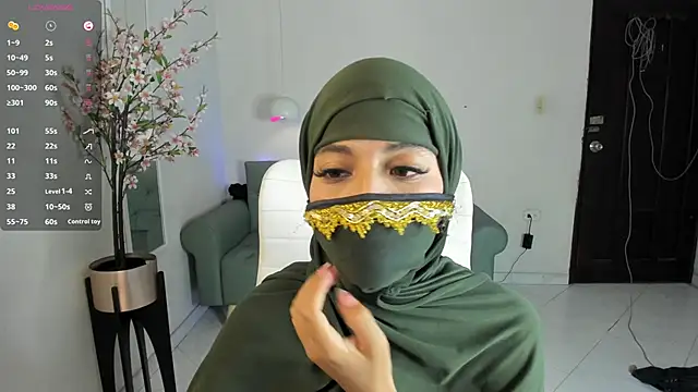 leila whisper online show from September 2025 06:52:02 PM