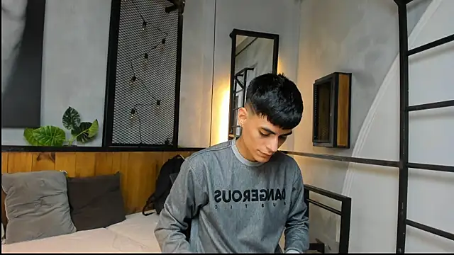 Dani mc1 online show from September 2025 11:26:01 AM