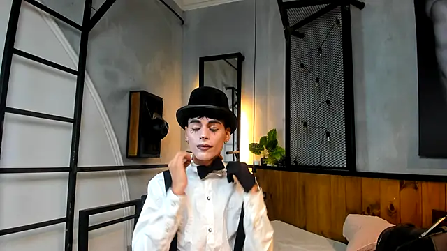 Dani mc1 online show from October 2025 11:55:02 AM