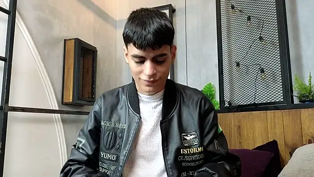 Dani mc1 online show from December 2025 11:27:02 AM