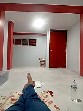 Snapshot of Yiyo19-3 chatting on October 2025 04:56:02 AM Yiyo19-3 online show from October 2025 04:56:02 AM