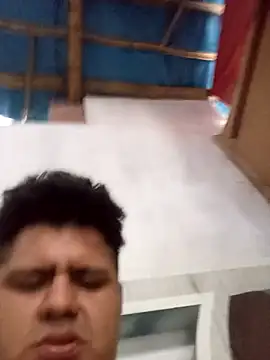 Snapshot of Yiyo19-3 chatting on October 2025 07:58:02 PM Yiyo19-3 online show from October 2025 07:58:02 PM