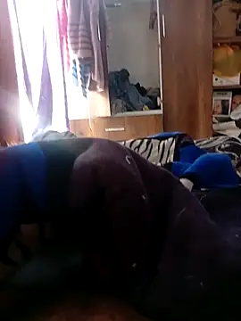 Snapshot of Yiyo19-3 chatting on October 2025 12:16:01 PM Yiyo19-3 online show from October 2025 12:16:01 PM