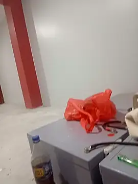 Snapshot of Yiyo19-3 chatting on October 2025 05:44:02 AM Yiyo19-3 online show from October 2025 05:44:02 AM