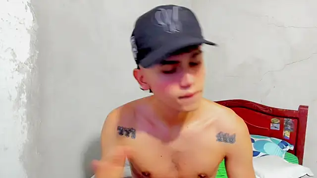 Snapshot of Damien_444 chatting on October 2025 10:24:02 AM Damien 444 online show from October 2025 10:24:02 AM