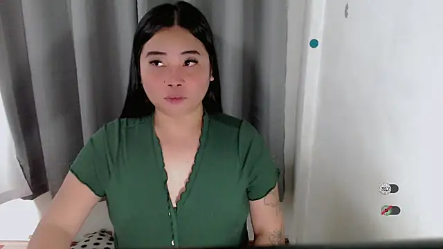 Yhana Slut online show from September 2025 11:13:02 AM