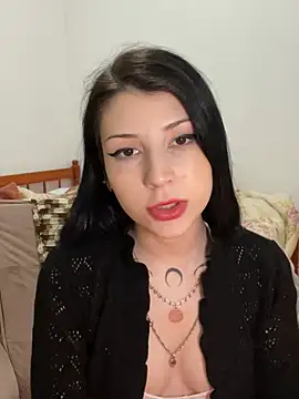 Snapshot of Privad_ravenna chatting on June 2026 03:25:01 AM Privad ravenna online show from June 2026 03:25:01 AM