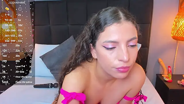 natalie esmith online show from September 2025 02:17:02 PM