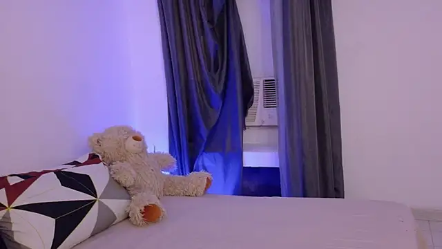 Snapshot of nudesketch1 chatting on November 2025 10:23:02 PM nudesketch1 online show from November 2025 10:23:02 PM