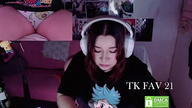 Snapshot of Pink_girl0n chatting on April 2026 08:57:02 PM Pink girl0n online show from April 2026 08:57:02 PM