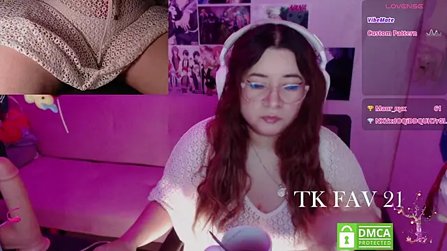 Snapshot of Pink_girl0n chatting on May 2026 11:18:02 AM Pink girl0n online show from May 2026 11:18:02 AM