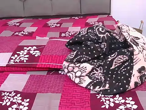 Diyaa Singh online show from January 2026 04:06:01 AM