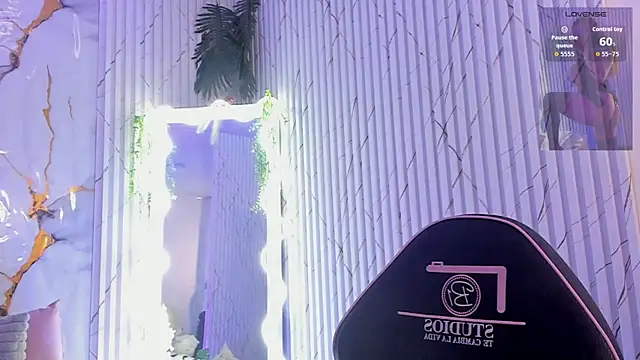 Naomy tay1 online show from April 2026 02:59:02 AM